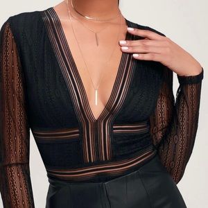 Lulus (M) Casita Black Sheer Lace Long Sleeve Bodysuit